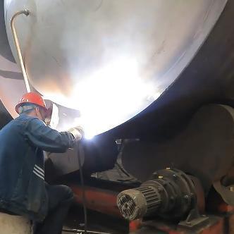 Bồn chứa dầu thô 500L-30000L với van an toàn áp suất 16bar